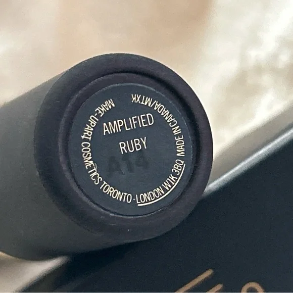 TRUE RED MAC X PEDRO LOURENCO Amplified Creme LE Lipstick MAC - Picture 11 of 11